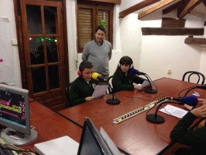 Escolares en Radio Foramontanos